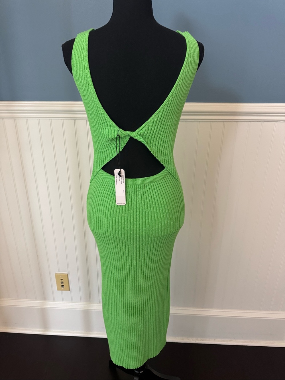 NWT SELF CONTRAST Jada Ribbed Knit Open Back Midi Dress - Acid Lime - Small - Picture 4 of 7